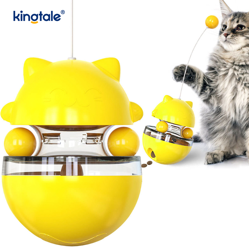 Interactief kattenspeeltje: de beker plaagt de kat en mist de bal Nieuw kattenspeeltje