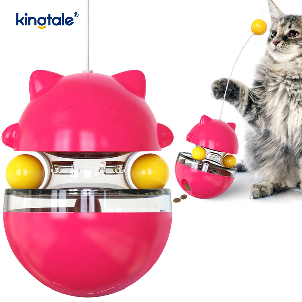 Interactief kattenspeeltje: de beker plaagt de kat en mist de bal Nieuw kattenspeeltje