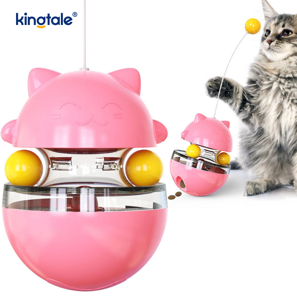 Interactief kattenspeeltje: de beker plaagt de kat en mist de bal Nieuw kattenspeeltje